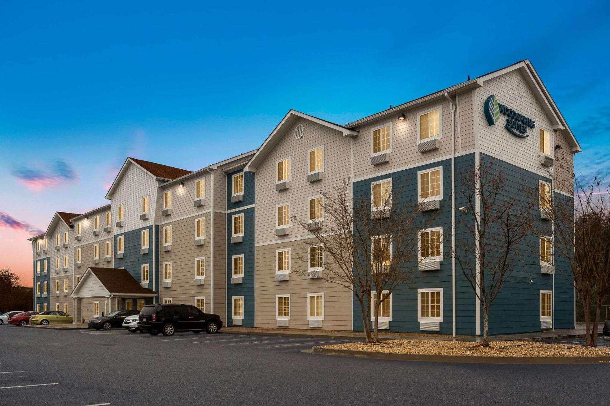 Woodspring North Hotel 2*