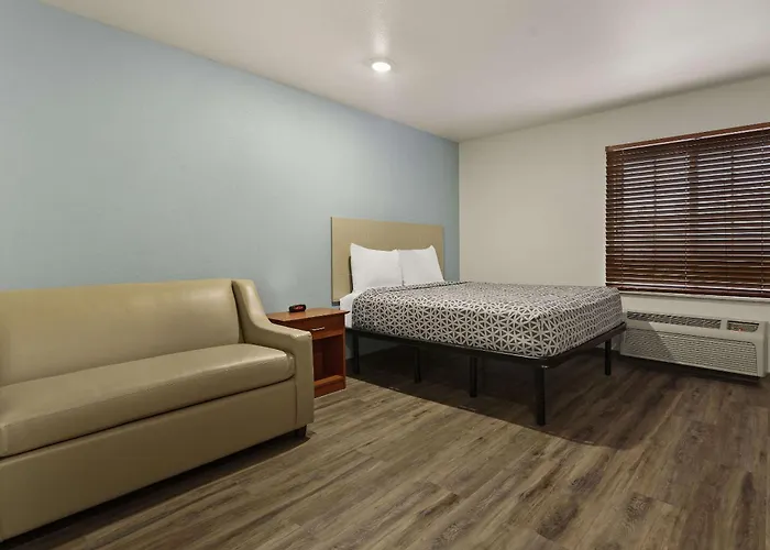 Woodspring Suites Macon North