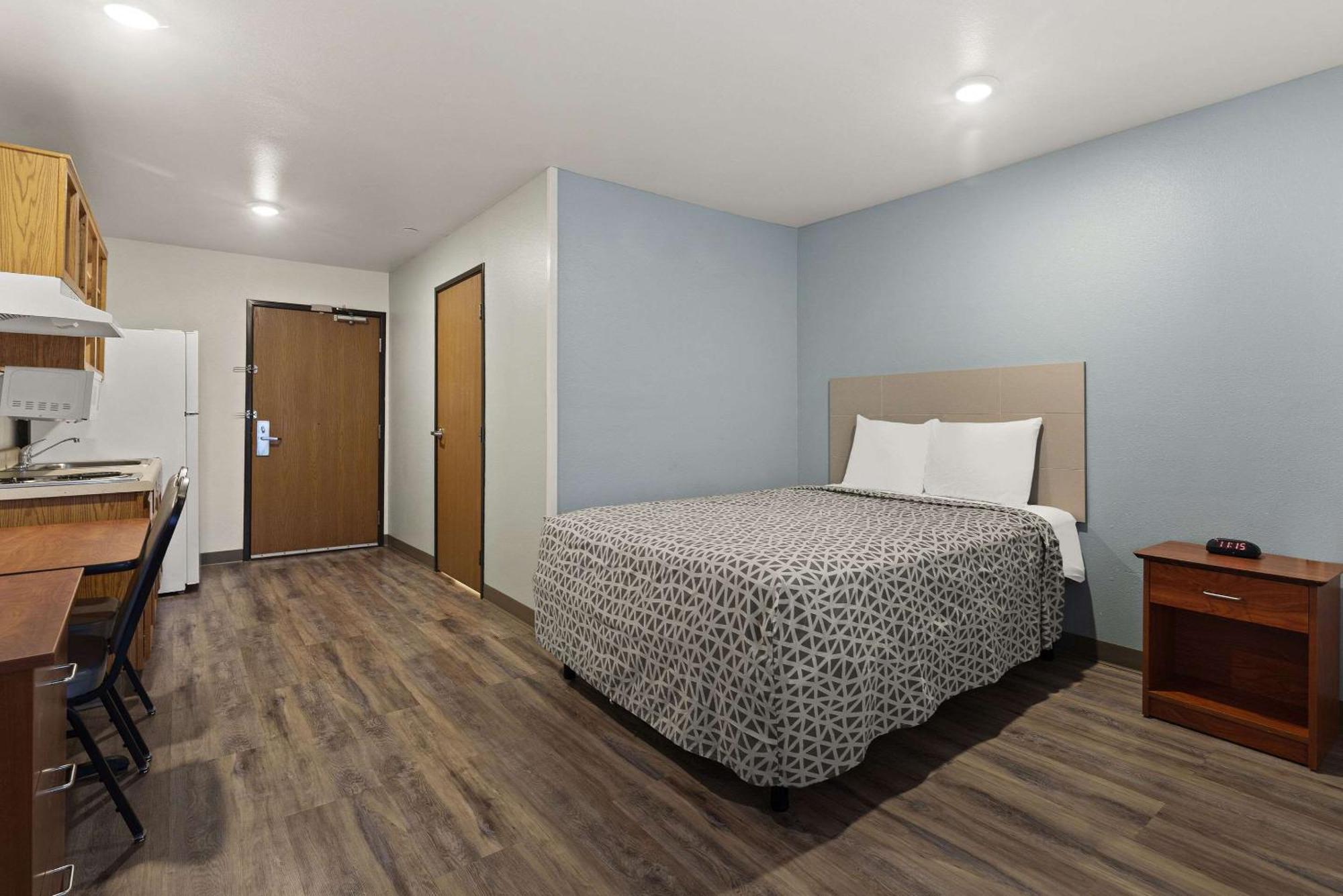 Woodspring North Hotel Macon